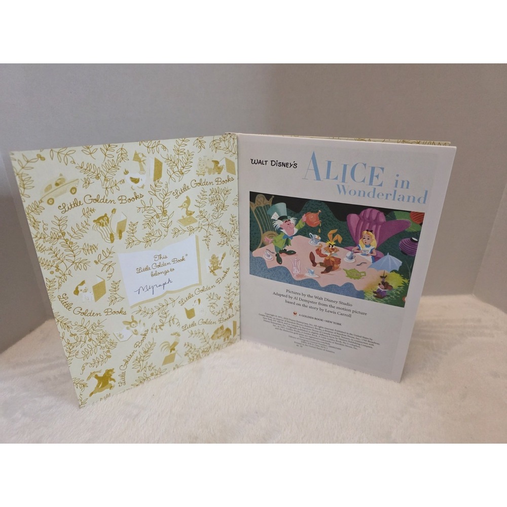 VNTG Little Golden Book 3 Disney, 3 Little Pigs, Alice In Wonderland, Pinocchio - Picture 3 of 16